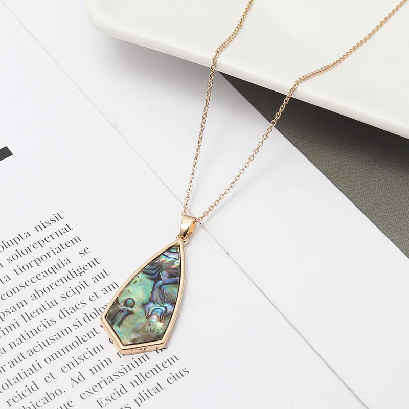 Kalung Liontin Geometris Melen - Body Jewelry Brands ulasan dan harga